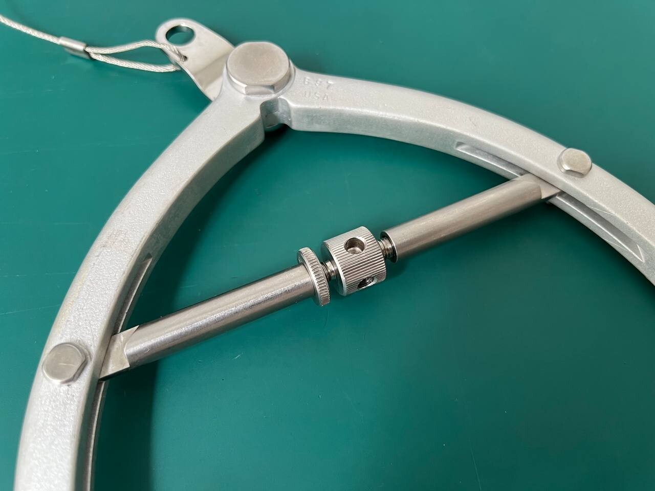 Skull Traction Tongs for Vertebrae Treatment, LARGE