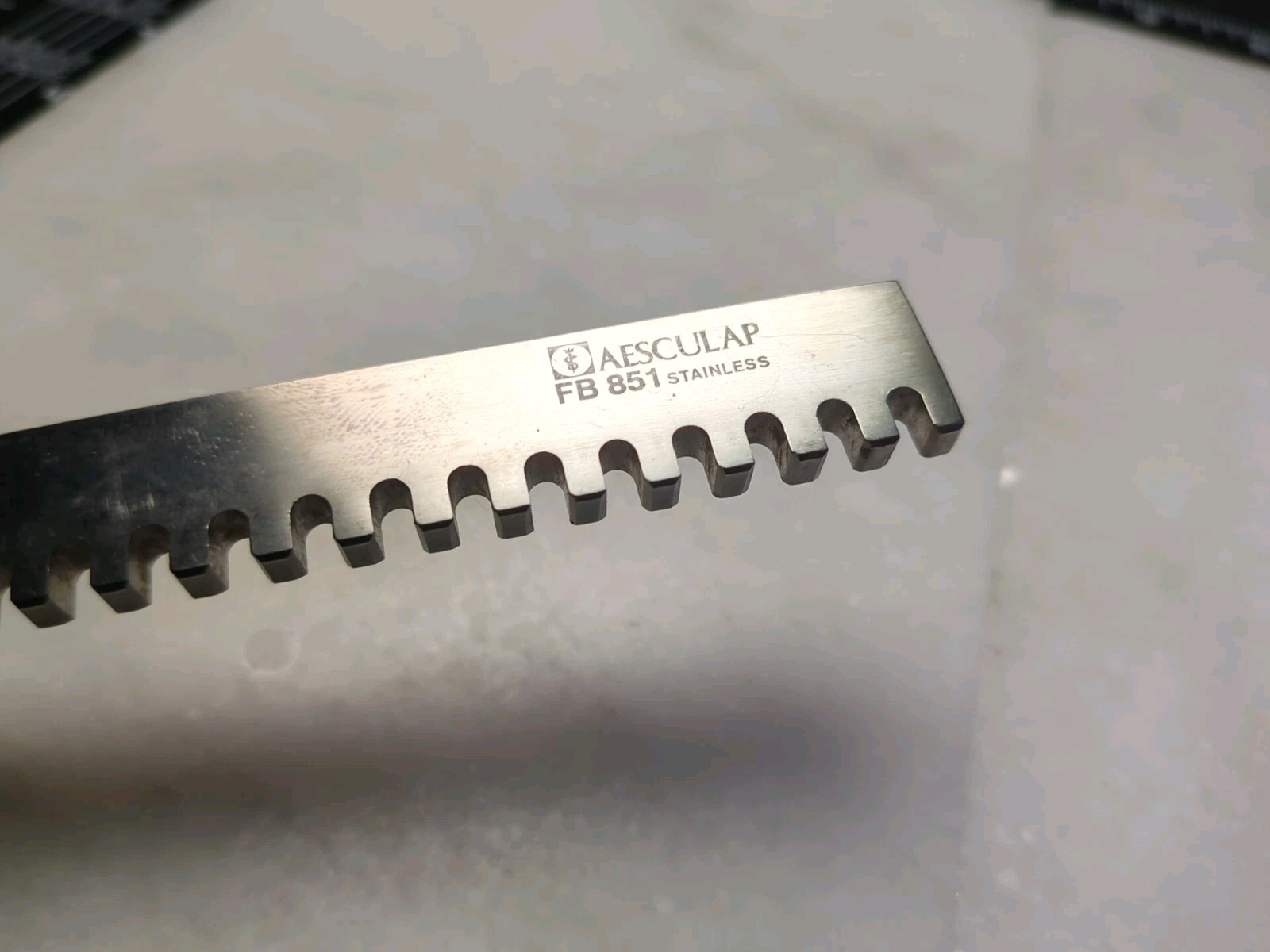 Aesculap FB 851 Stainless Surgical Rib ( Thoracic Strenotomy) Spreader