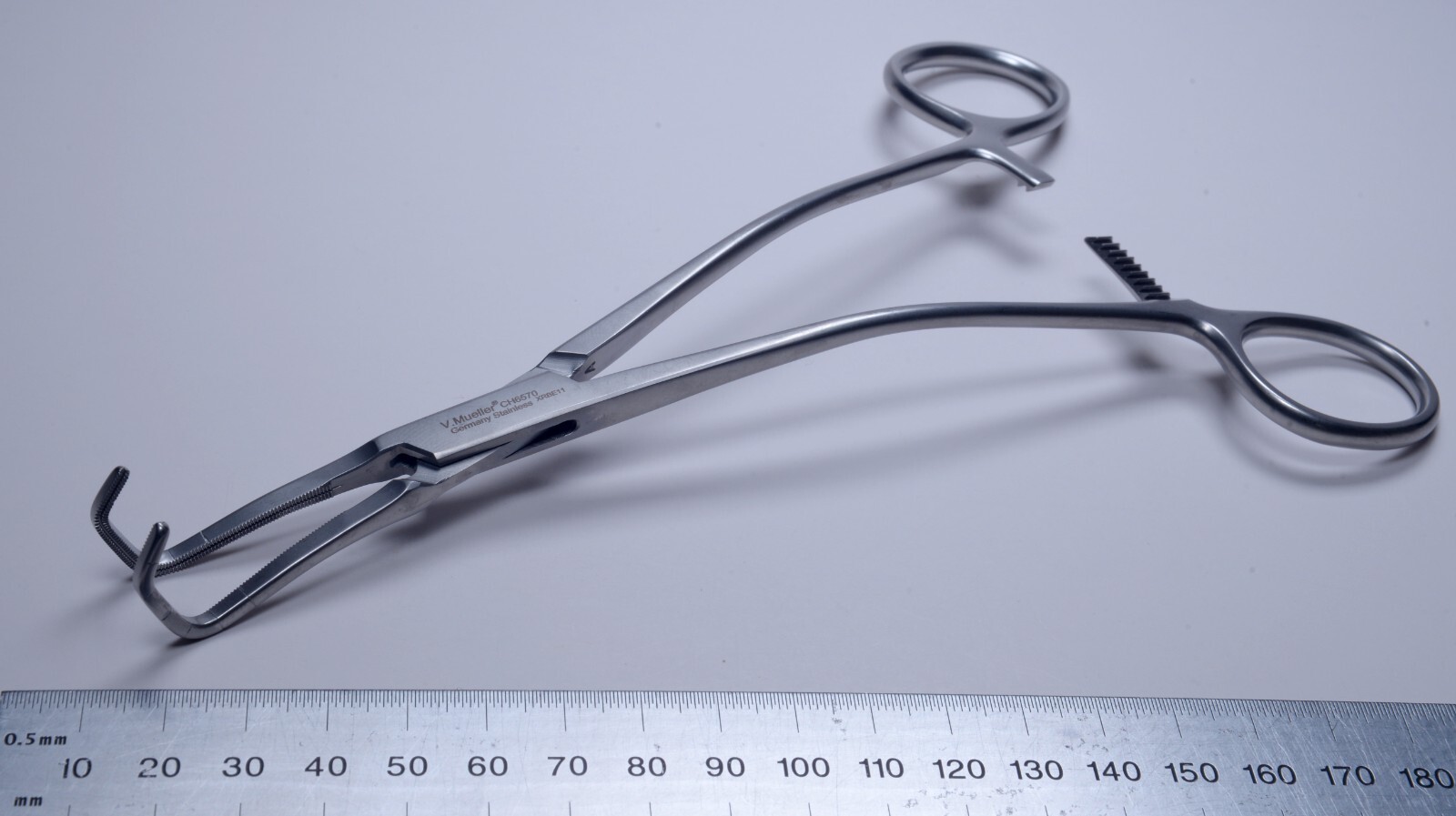 V.Mueller #CH6570 Cooley Tangential Occlusion Clamp 7½” Stainless Steel Surgical