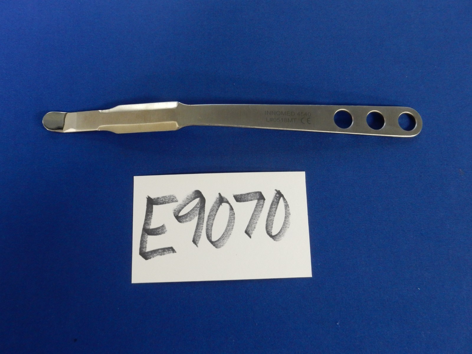 Innomed 4540 Long Narrow Hohmann Blunt Retractor