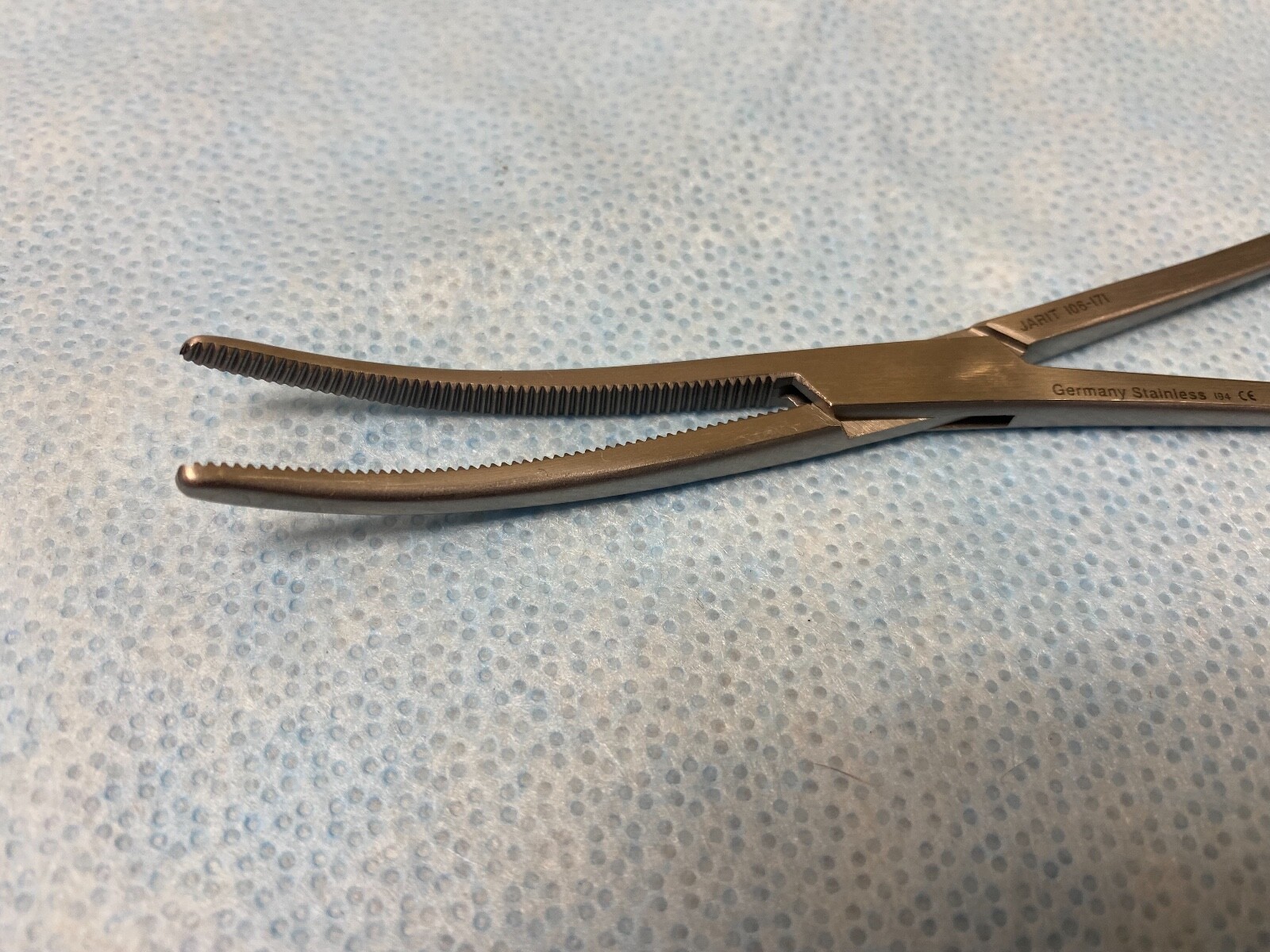 Jarit Integra 106-171 Rochester-Pean Curved Satin Finish 6.5″ Forceps Orthopedic