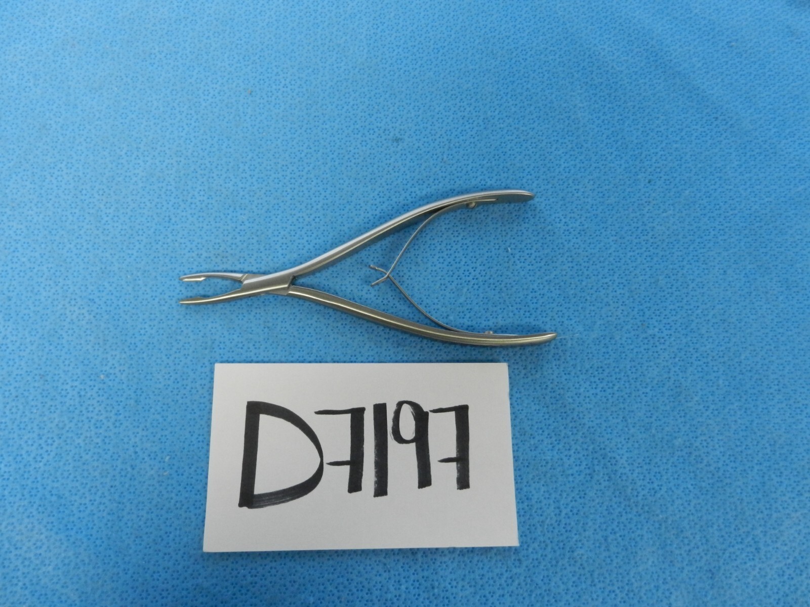 D7197 Aesculap Surgical Straight 2mm Orthopedic Rongeur MD617R