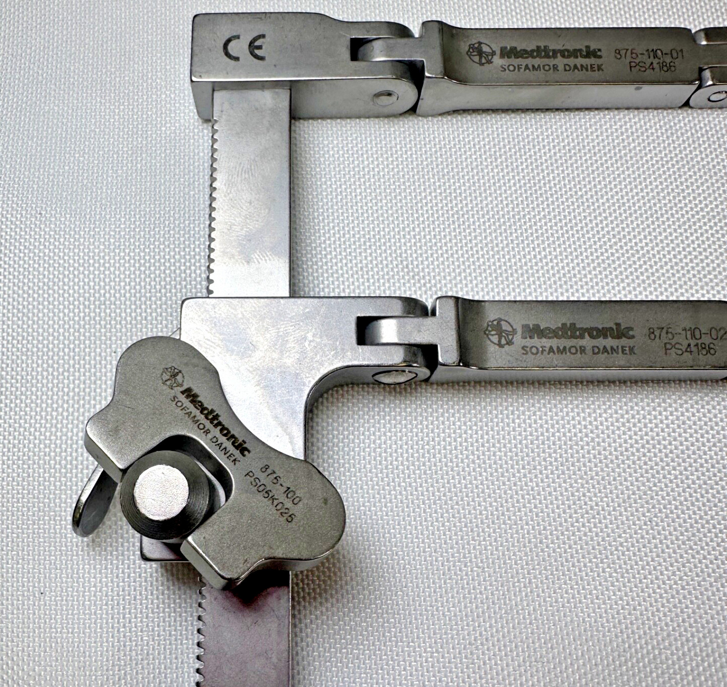 Medtronic 875-100, Traverse Self Retaining Retractor Frame, 875-110-02 / 01