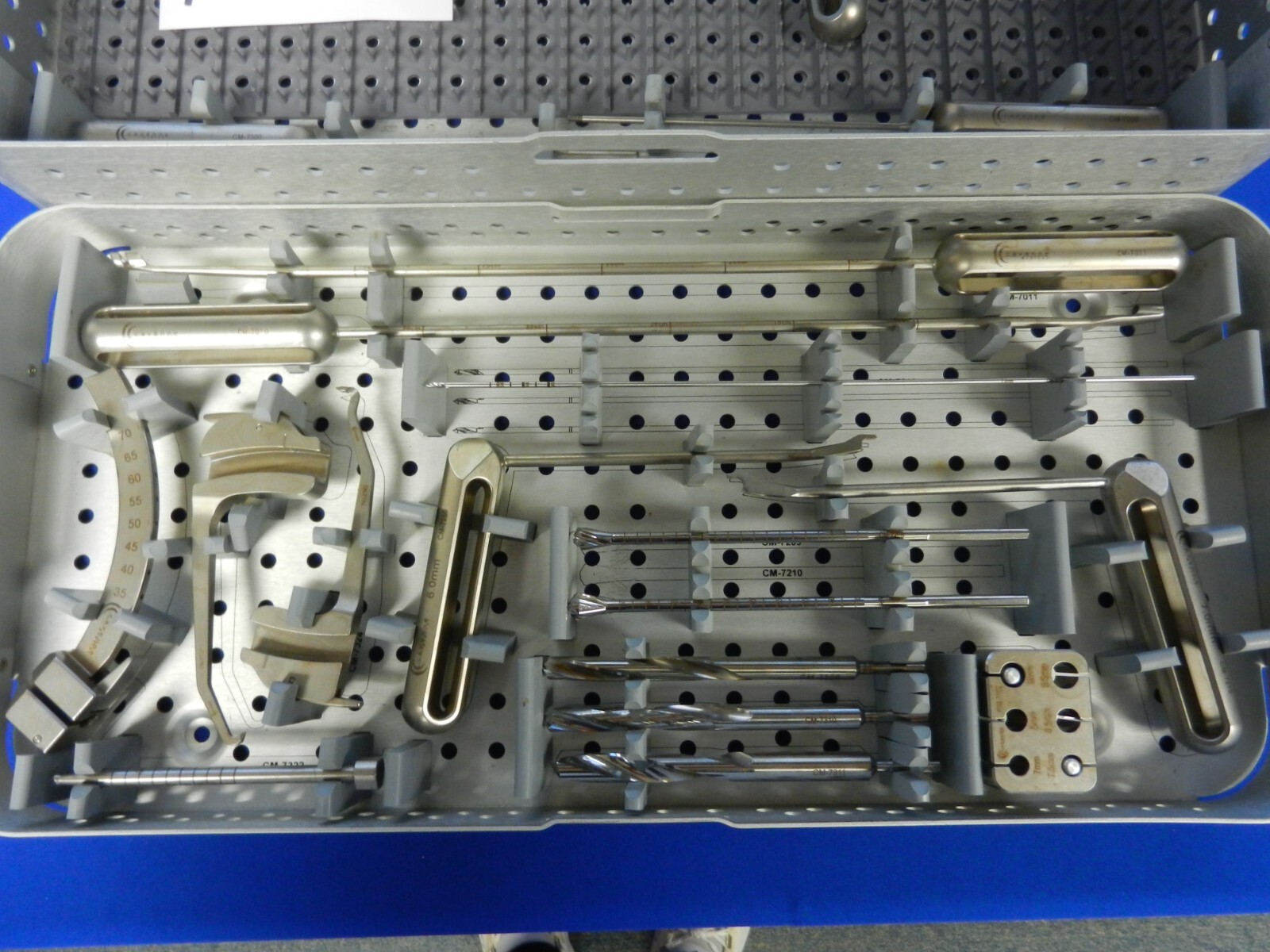 F35 Cayenne Medical Aperfix System ACL Instrument Set