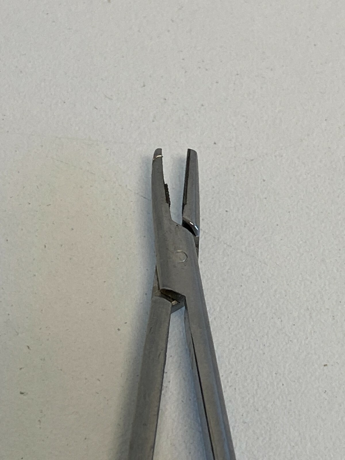 AA1: V. Mueller 8589G Stainless Instrument