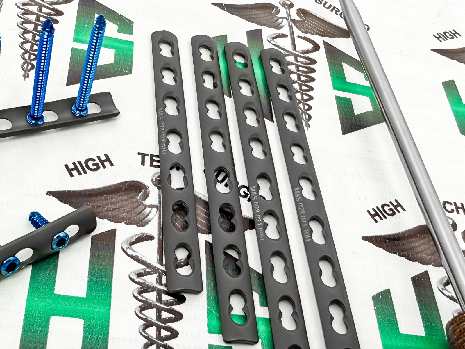 3.5mm Thìrd 1/3 Tubular Plates 5-10H & Screws + Screwdriver (92 Pcs) Titanium