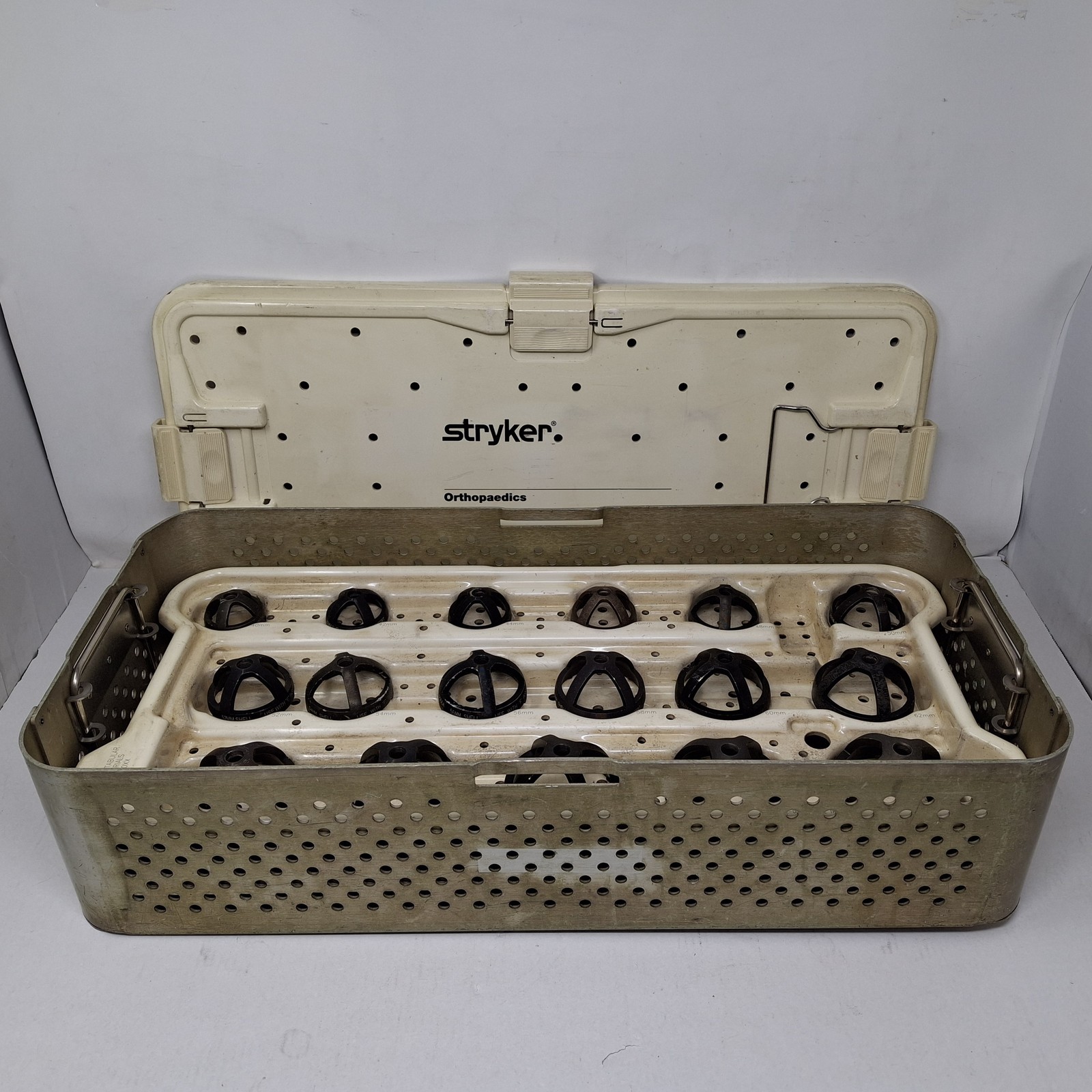 Stryker Trident Polyethylene Inserts & Acetabular Window Trials