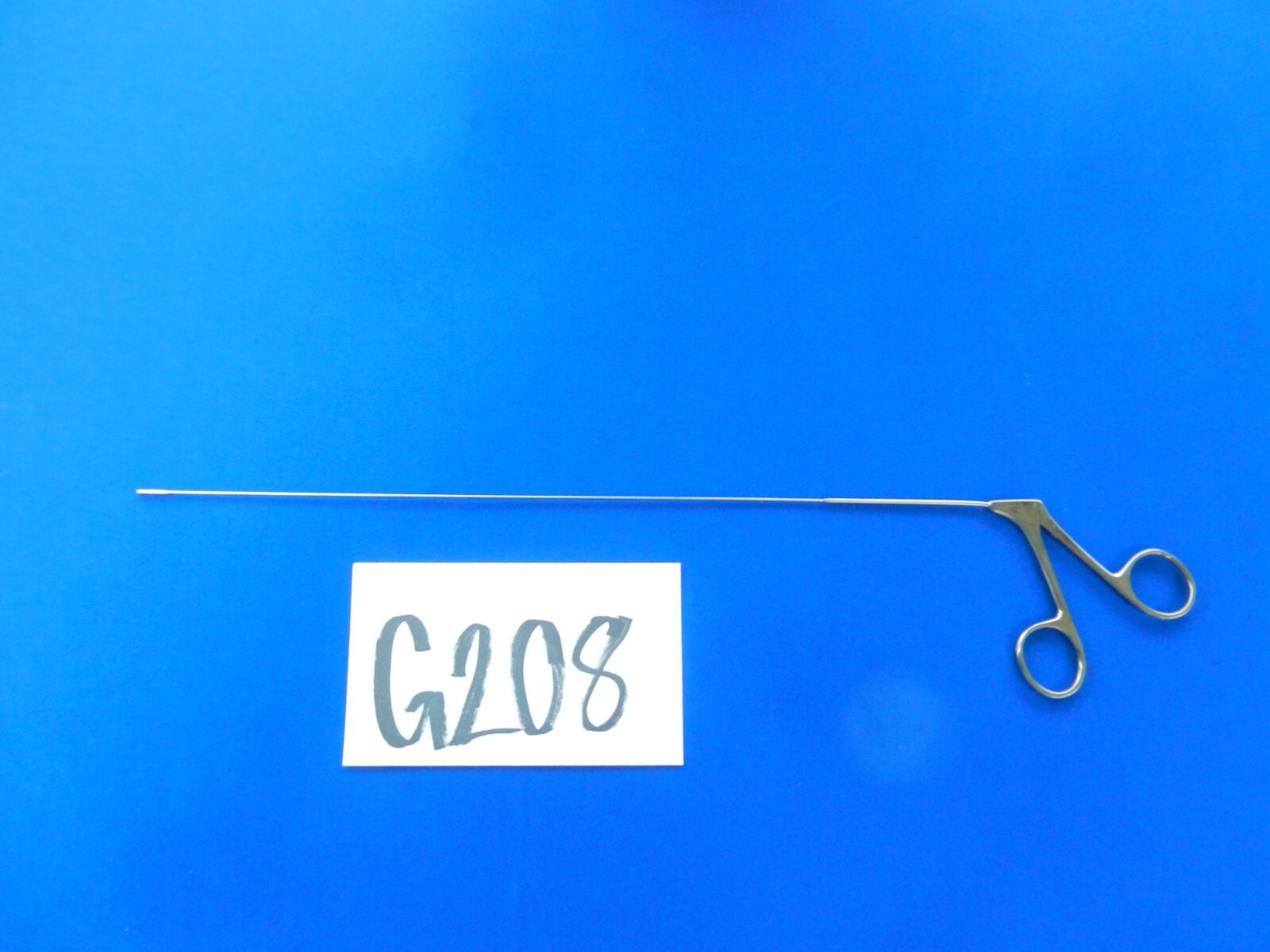 G208 Stryker 502-770-100 Semi Rigid Flexible Grasper 7fr