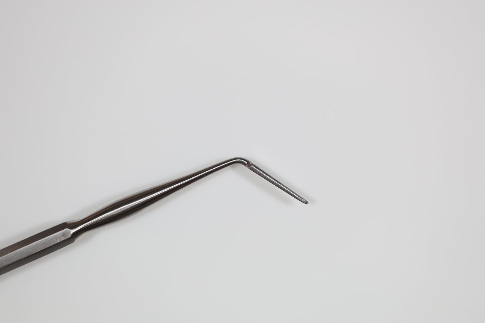 V Mueller Frazier Dural Separator, Angled, Neuro/Spine, Tapered Blade, 6-1/8in