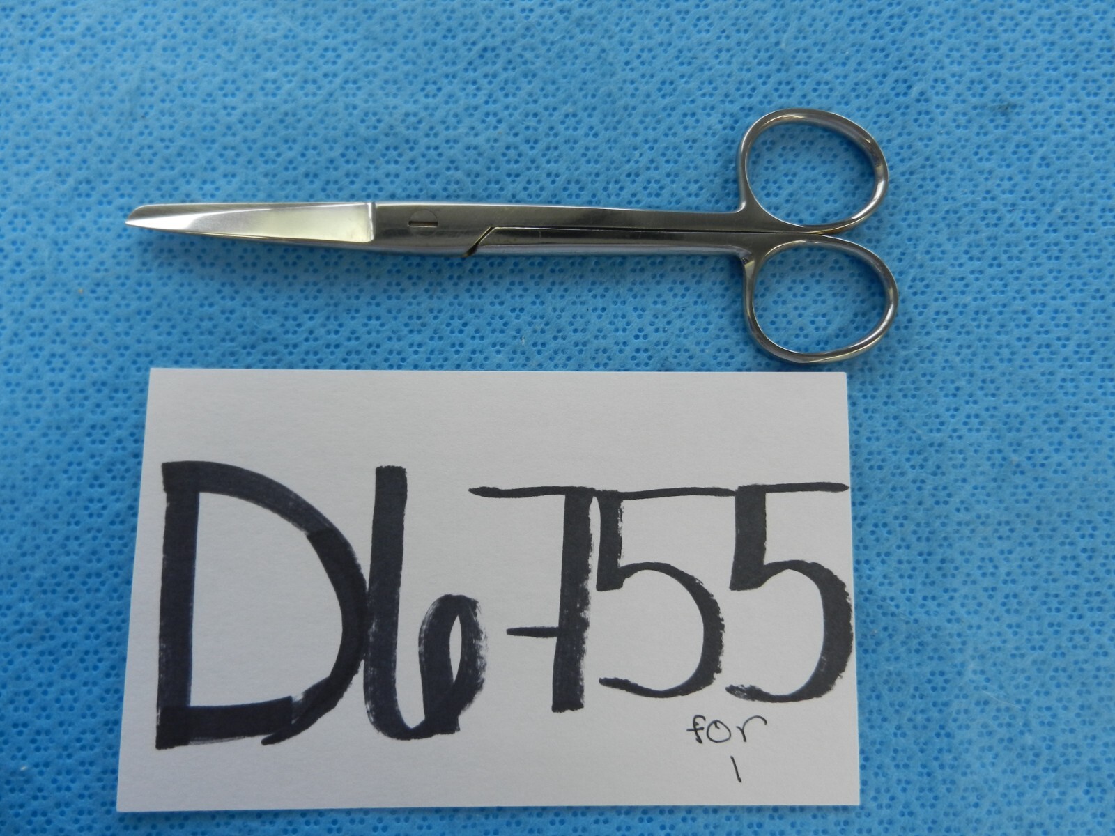 D6755 V. Mueller Straight Sharp x Blunt Operating Scissors 14cm SU1702