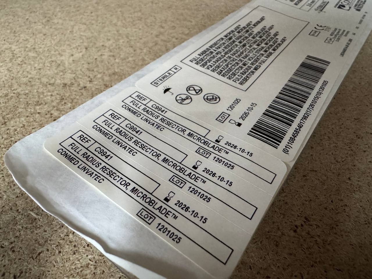 Box of 6 ConMed Linvatec C9941 Full Radius Resector, Microblade 2.9 mm 2026-10