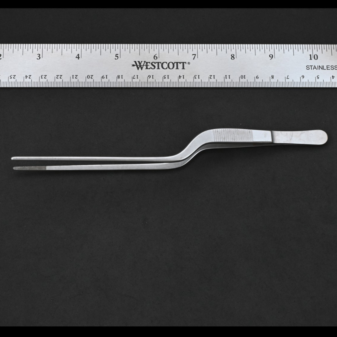 Aesculap BD883R Gruenwald Bayonet Forceps Serrated 7 7/8 in