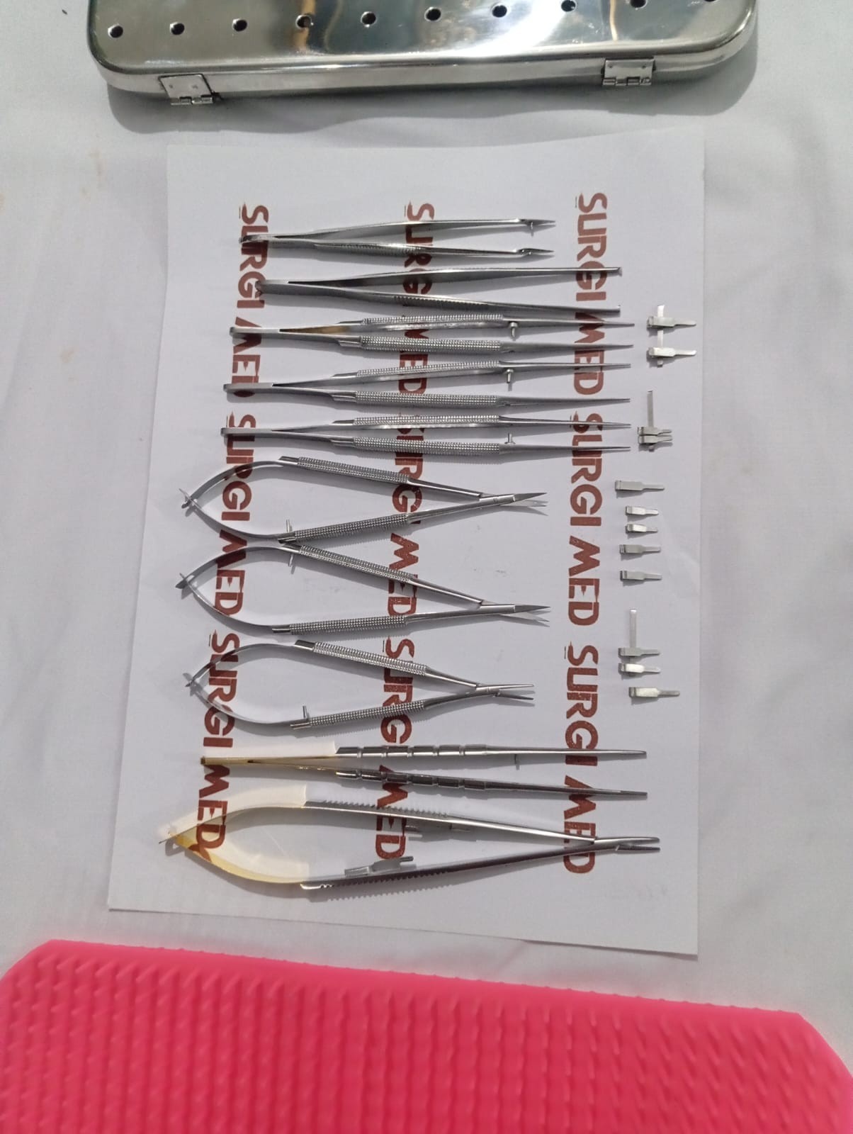 Hand surgery basic set of micro surgical instruments with case