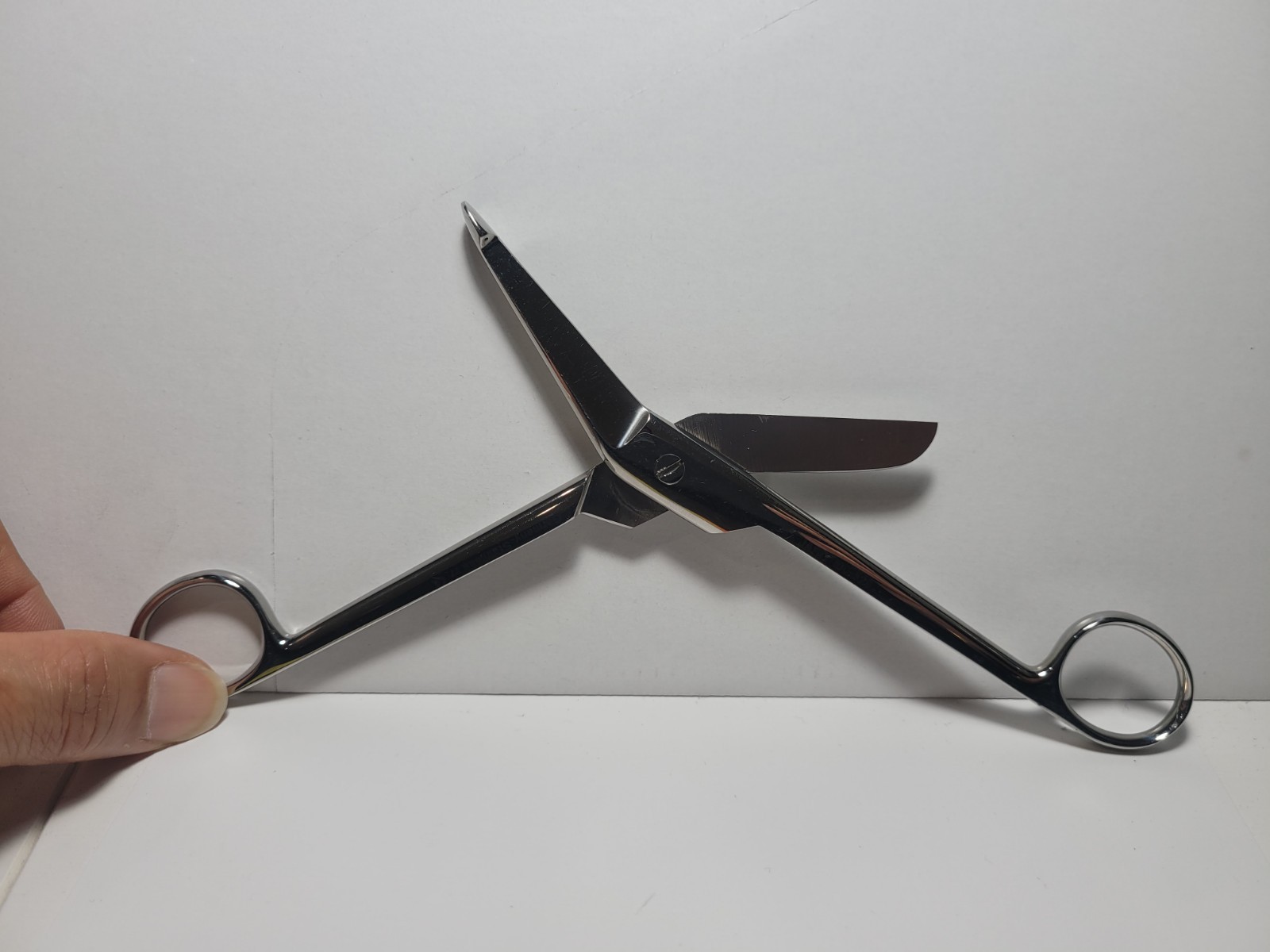 JARIT 100-526 Lister Bandage Round Ring Handles Scissors 7.25″ (Used) Germany.