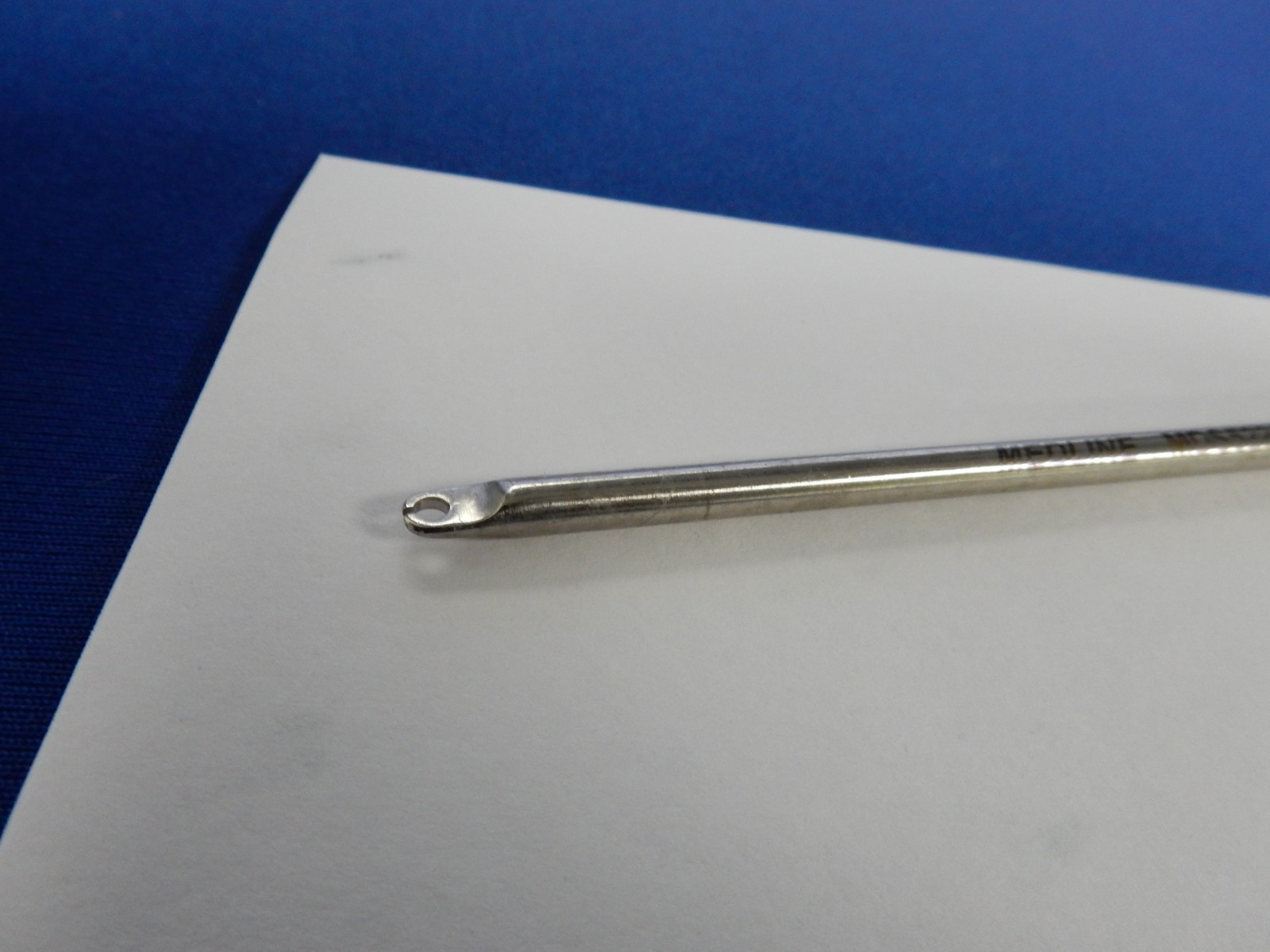 Medline MDS522301AC Laparoscopic Knot Pusher 5mm x 32cm
