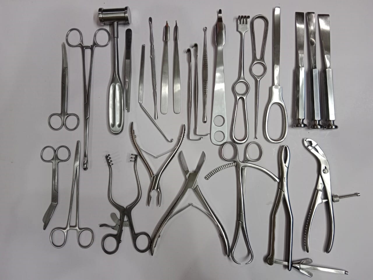 Basic Orthopedic Surgery Set of 25 Pcs Orthopedic Surgical instruments
