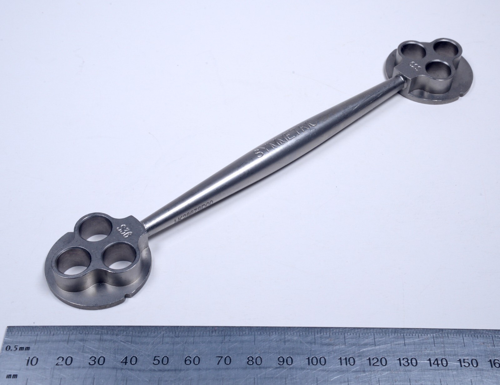 Howmedica #I-K2867SD00 Symmetric Triathlon 8¼” Stainless Surgical S36 S39