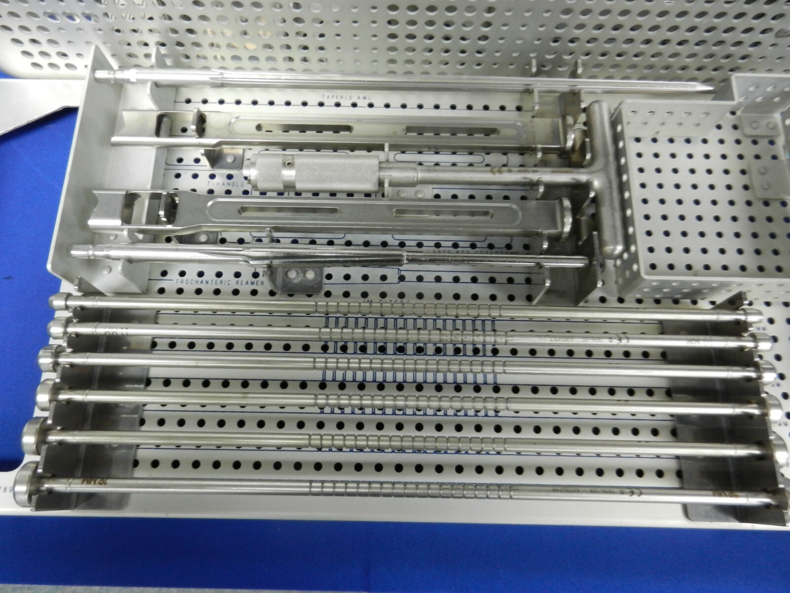 F139 Zimmer Versys Hip System General Instrument Tray