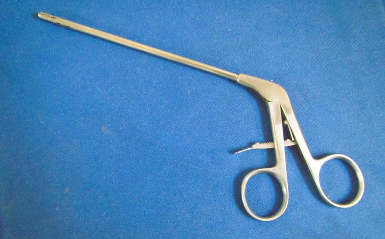 Richard Wolf 8403.096 Alligator Grasping Forceps 5mm x12mm Locking Ratchet 8″