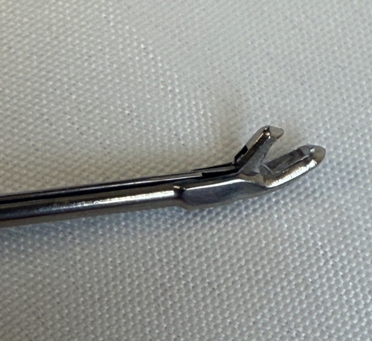 Acufex 012053 Narrowline Upbiter Left Arthroscopic Punch Forcep Arthroscopy