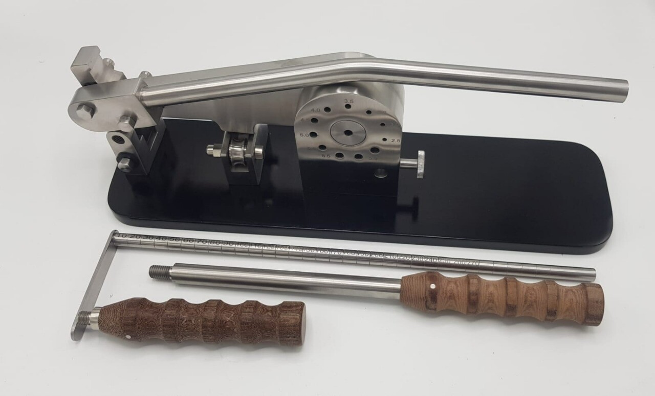 Table Top Rod Cutter and Bender