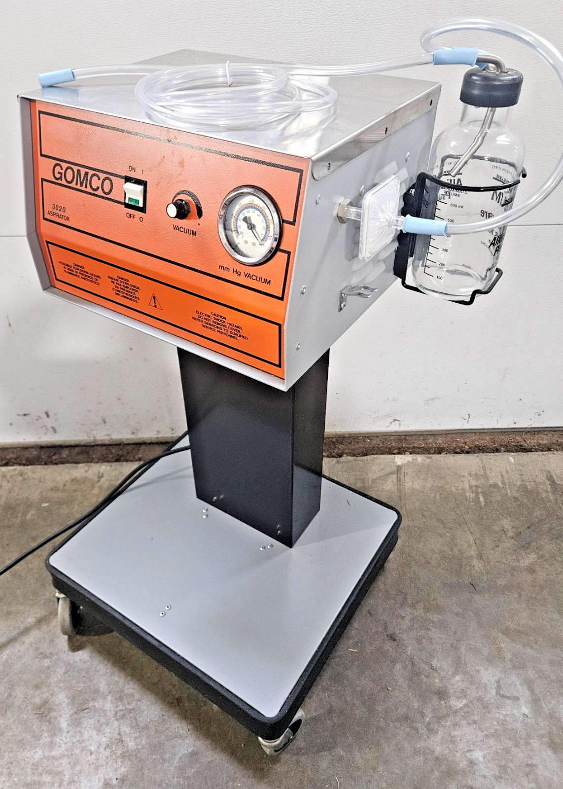Gomco 3020 Aspirator Pump W/ Original Reusable Glass Collection Bottle. TESTED!