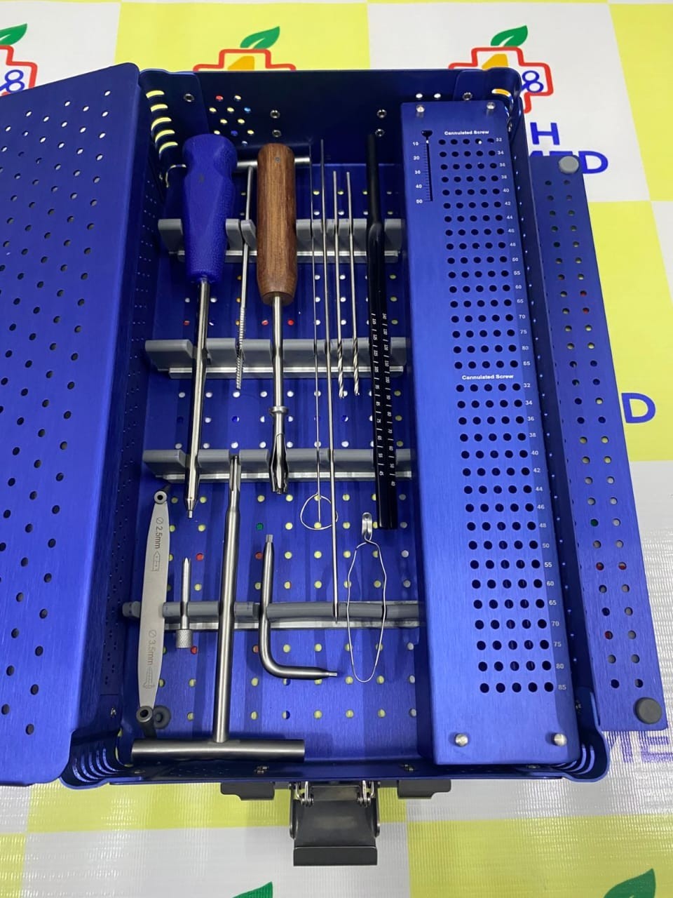 4.0mm Cannulated Screw Instruments Set With Aluminum Box High Quality