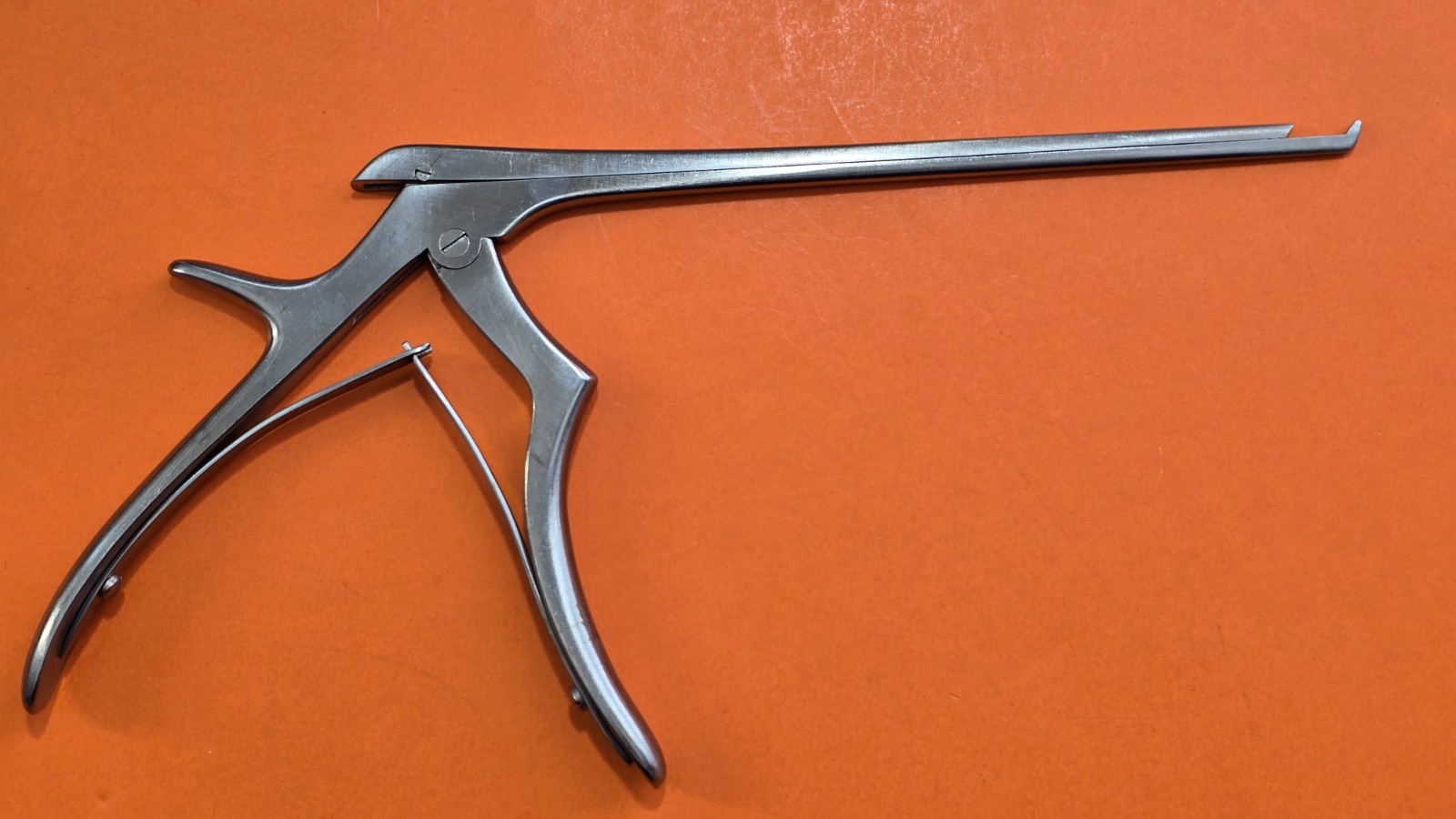 AESCULAP FF720 Orthopedic Kerrison Rongeur 3mm x 40 Degree 7″ Shaft