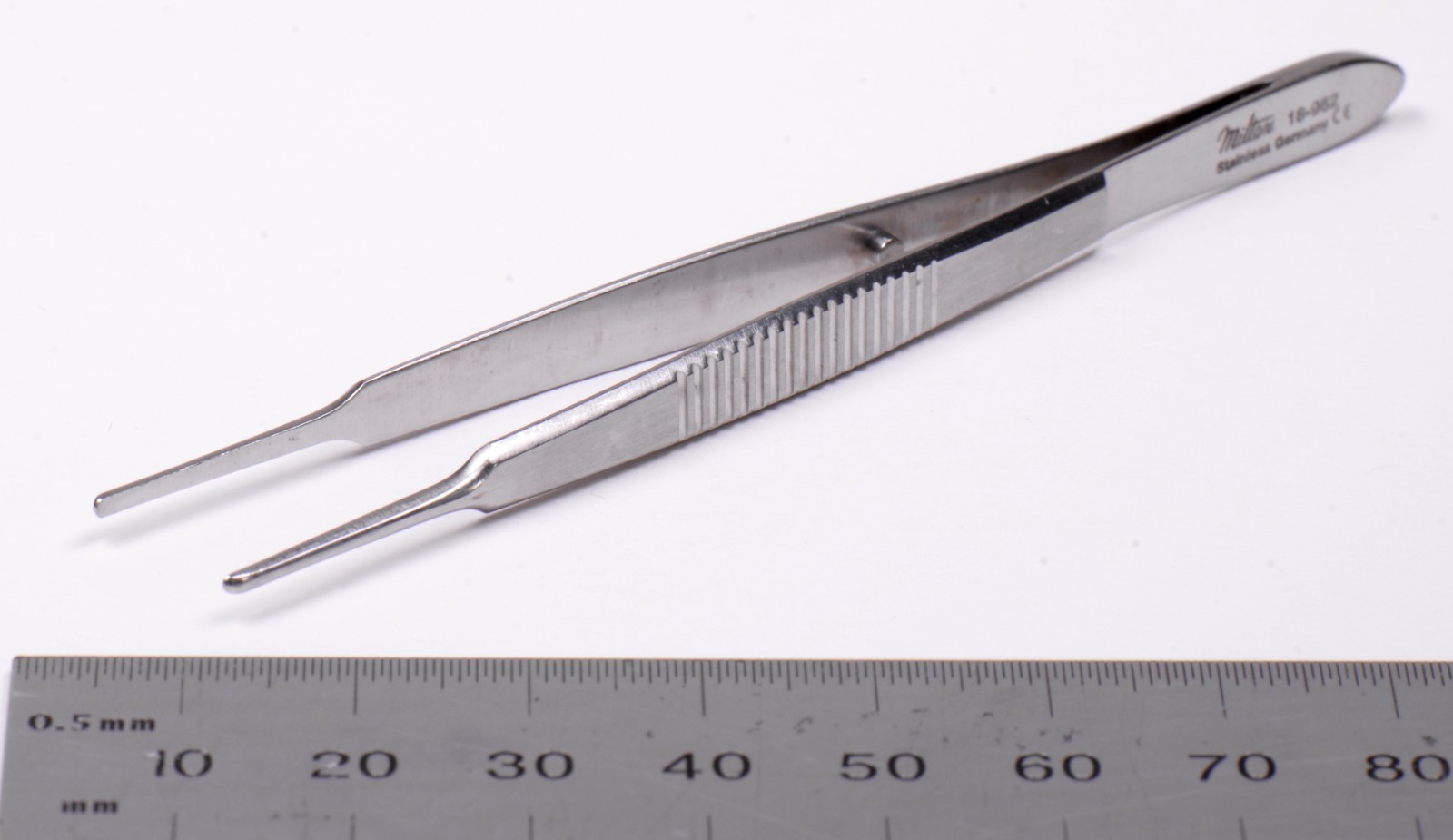 Integra Miltex #18-962 McCullough Utility Forceps 4⅛” Smooth Tip Surgical