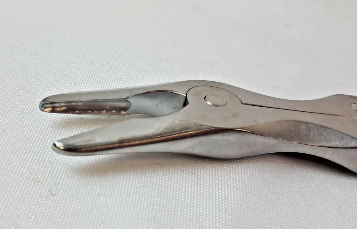 Aesculap FO527R Leksell Bone Rongeur 9.6″ Angled Orthopedic Surgical Instrument