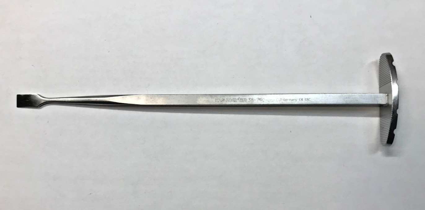 KLS Martin 38-790-06-07 Dunn-Dautrey Straight Spatula Osteotome 6mm 6.5″