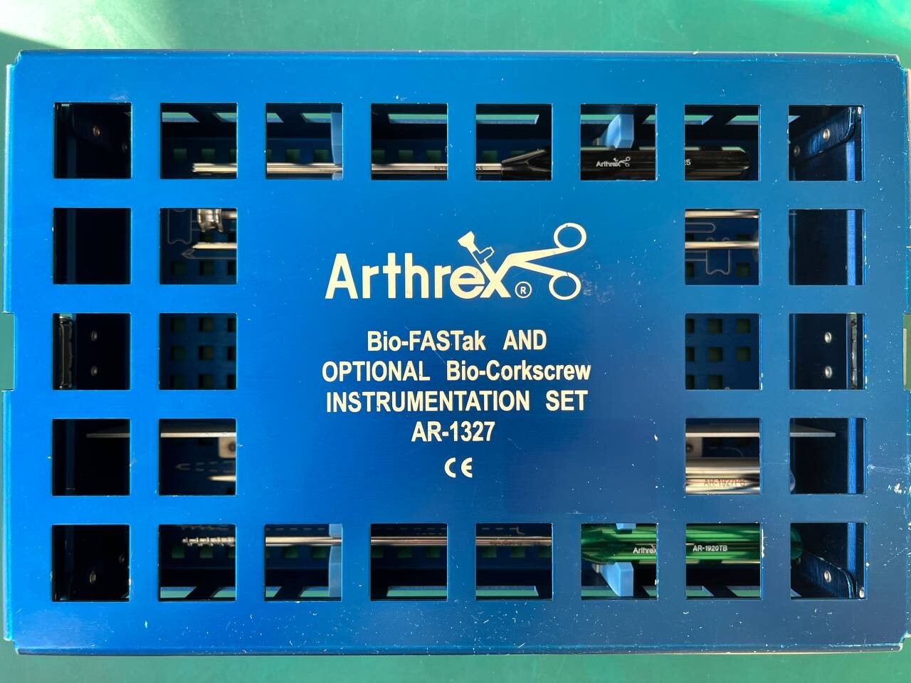 ARTHREX AR-1327, Bio-FASTak and Optional Bio-Corkscrew Instrumentation Set