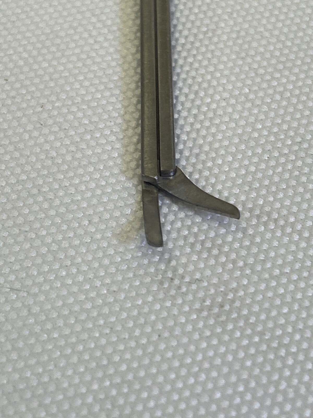 MicroFrance Integra MCOS36 Selesnick Micro Scissor Forceps Curved Right 7mm ENT