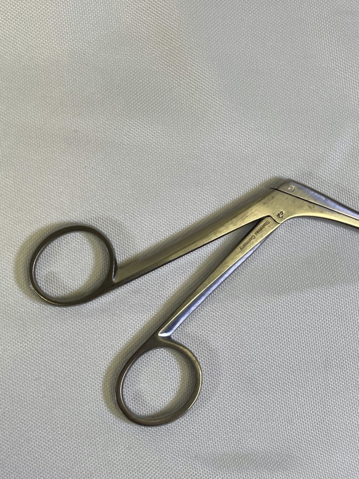 V. Mueller NL6220-001 Cushing Intervertebral Disc Rongeur IVD 2mm x 10mm x 6″