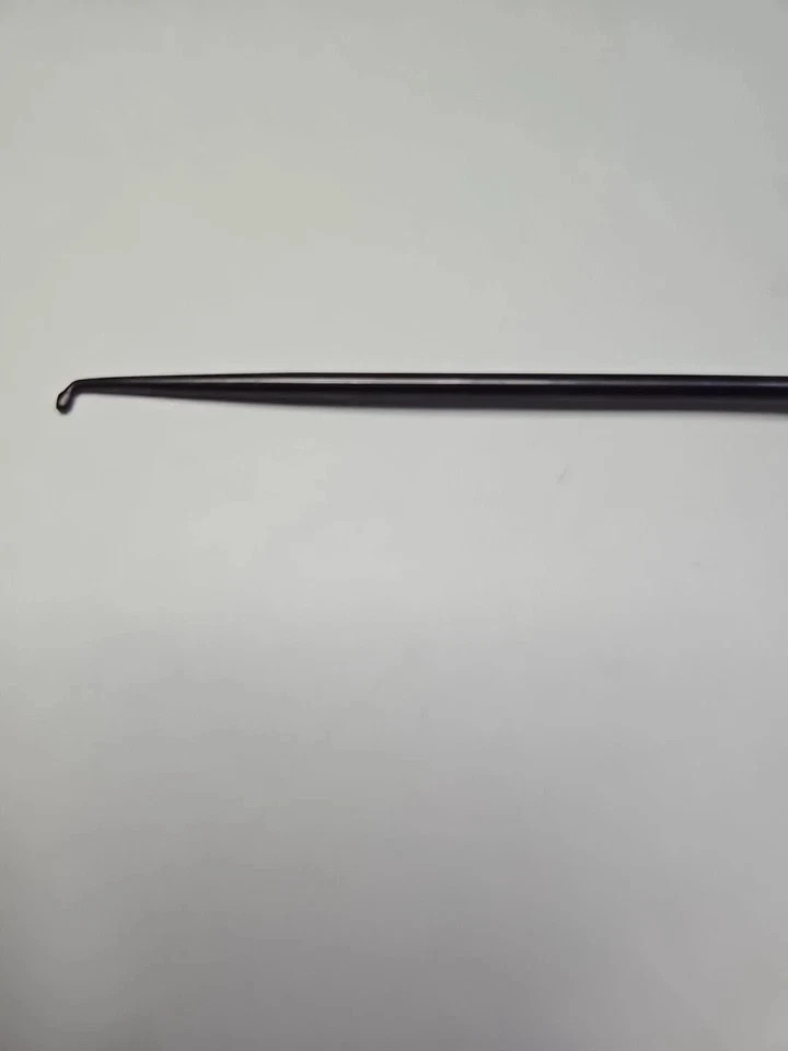 Medtronic 9560631 Bayoneted Curette, Reverse Angle, 1.8mm