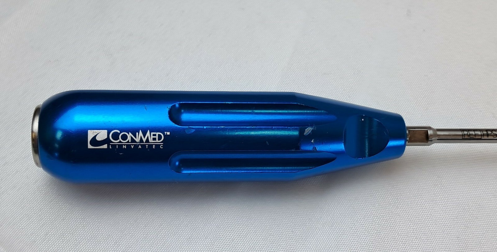 Conmed HPS-60MF is a 60° Microfracture Awl