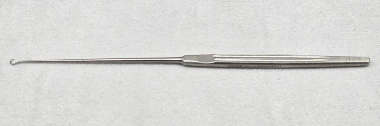 Pilling 44-2147 Kleinert‑Kutz Skin Hook Small Surgical Instrument