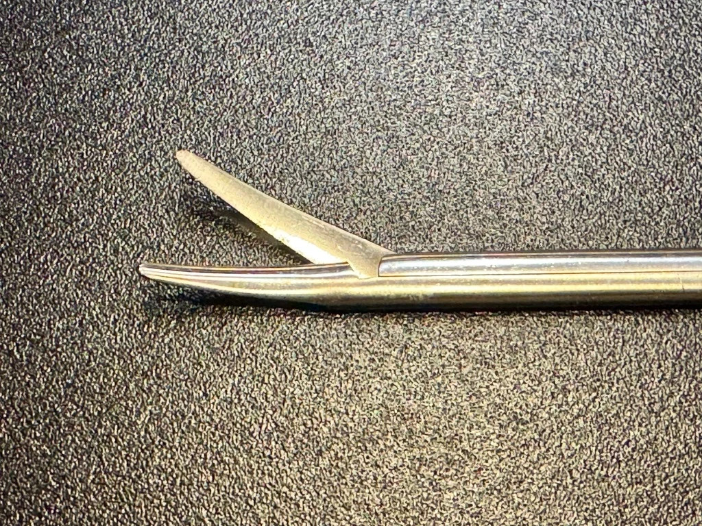 Scanlan 9909-910SC VATS/MIS Metzenbaum Supercut Scissor Curved, 10mm Shaft 11.5′