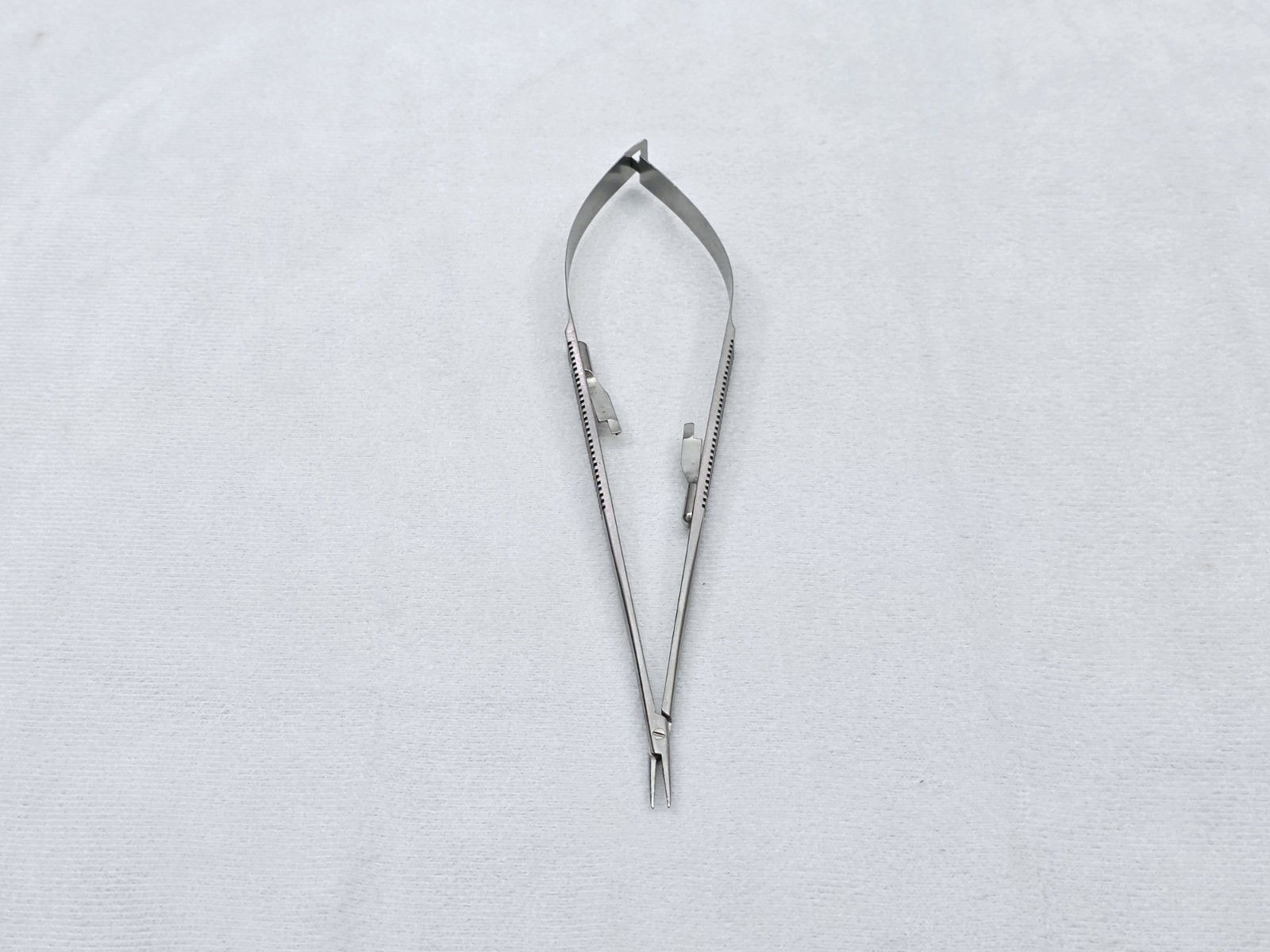 Scanlan 6006-70 Castroviejo Diamond Dust Jacobs Micro Surg. 6.75″ Needle Holder