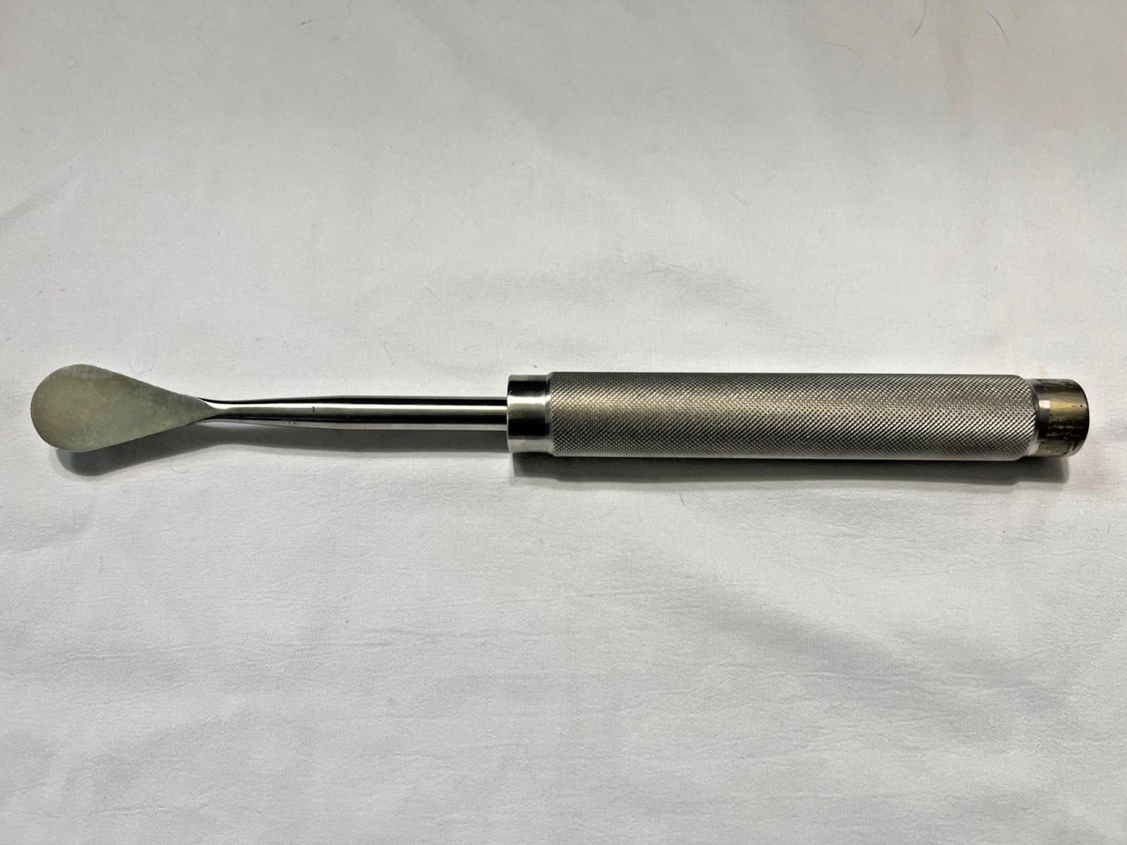 Millennium 0-46418S Orthopedic Spinal Cobb Elevator 1″ X 11-1/2″ Length