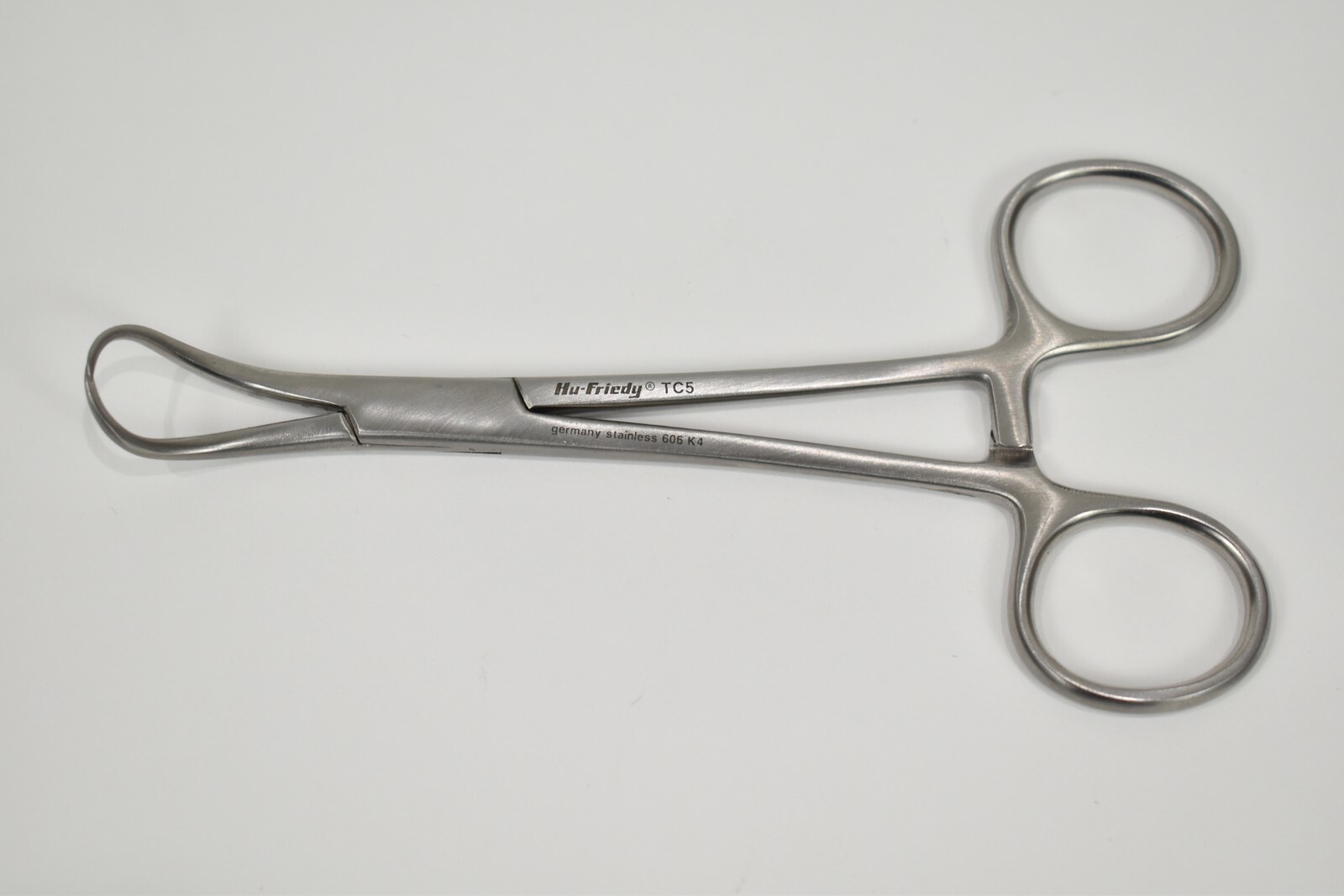 Medical Surgical Towel Clamp Hu-Friedy Stainless Backhaus 12 cm, 5” #TC5