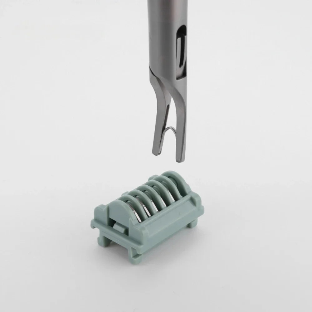 CE‑Certified Titanium Ligating Clips LT100, LT200, LT300, LT400 for Surgery Prac
