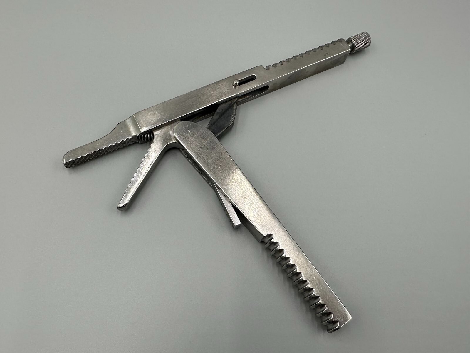 Zimmer 8503-786 Broad Nose Schlein Clamp