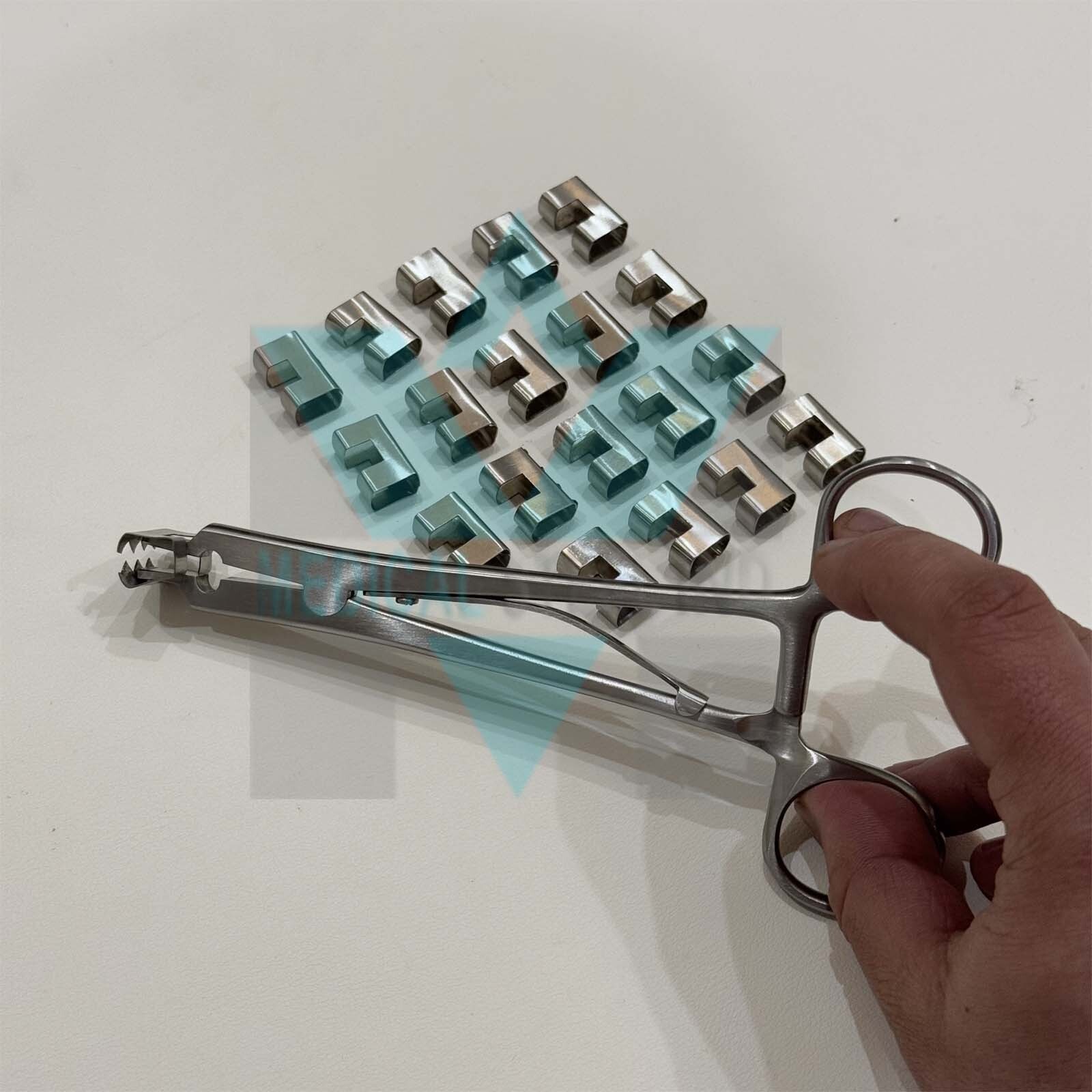 Raney Scalp Clip Applicator Plus 20 PCs Clip Surgical Orthopedic Instruments
