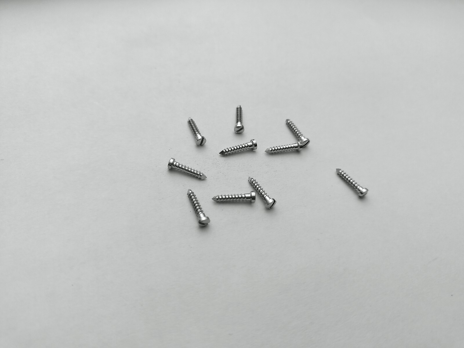 Maxillofacial 2.0mm stainless steel 5 plate with 50 screws veterinary