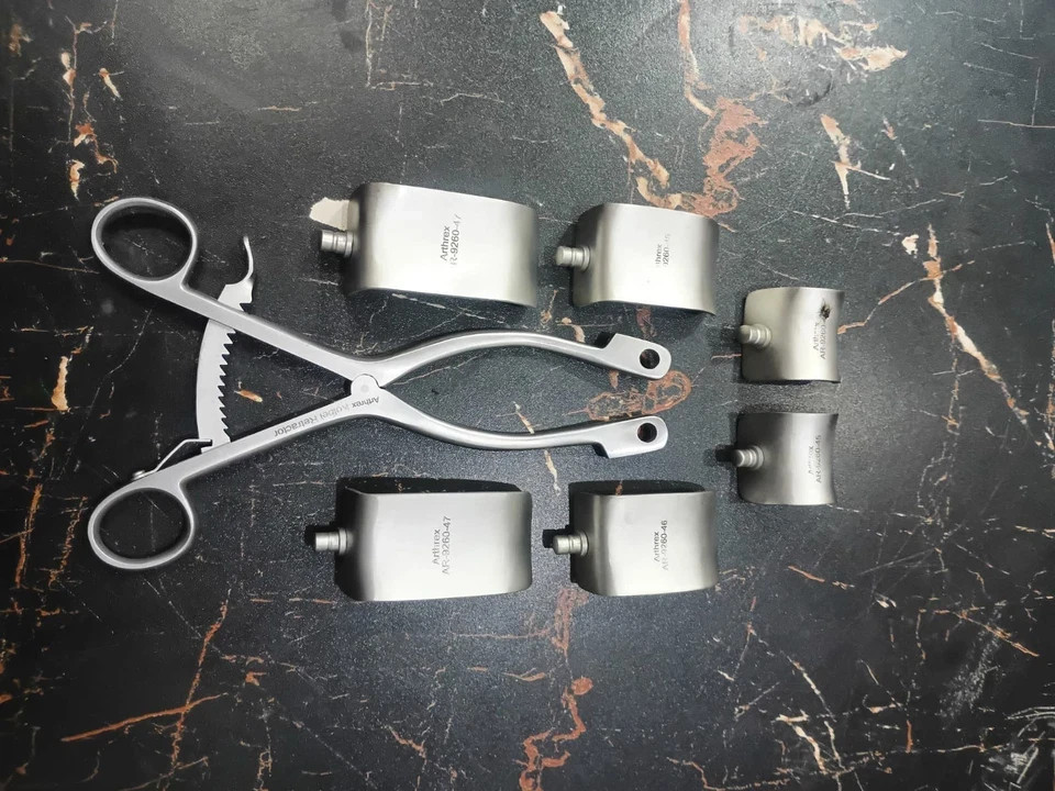 Arthrex AR 9260-46 Kolbel Retractor Set With 6 Blade Shoulder Repair Surgical