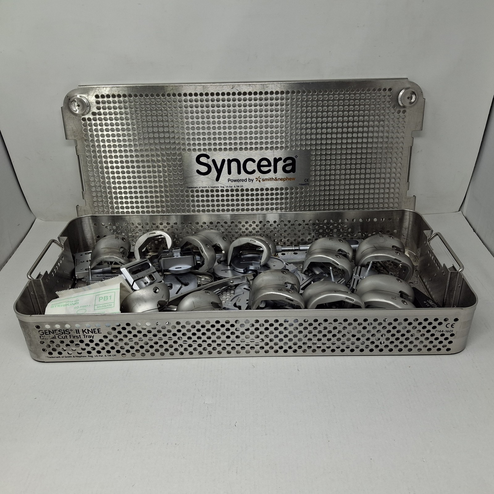 Smith & Nephew Genesis II Femoral Prep and Trial Set