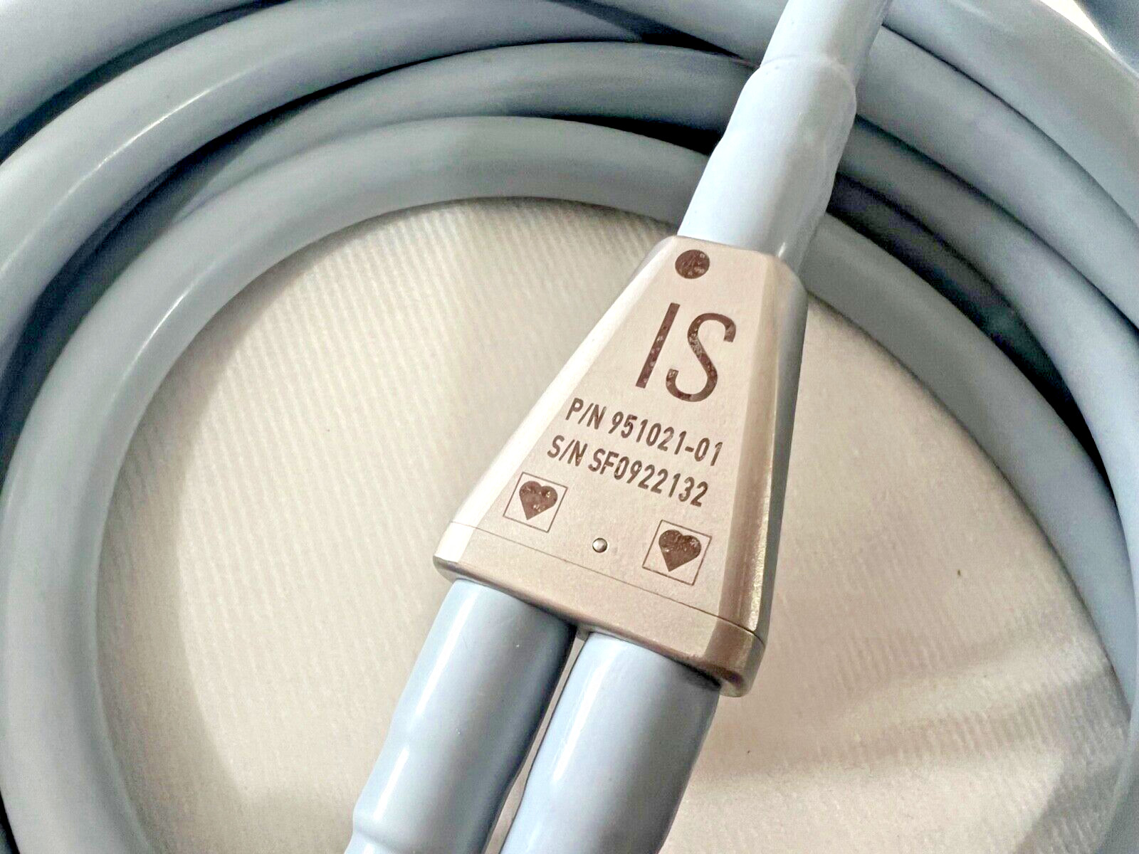 Scholly DaVinci Intuitive 951021-01 Endoscopic Dual Beam Fiber Optic Light Cable