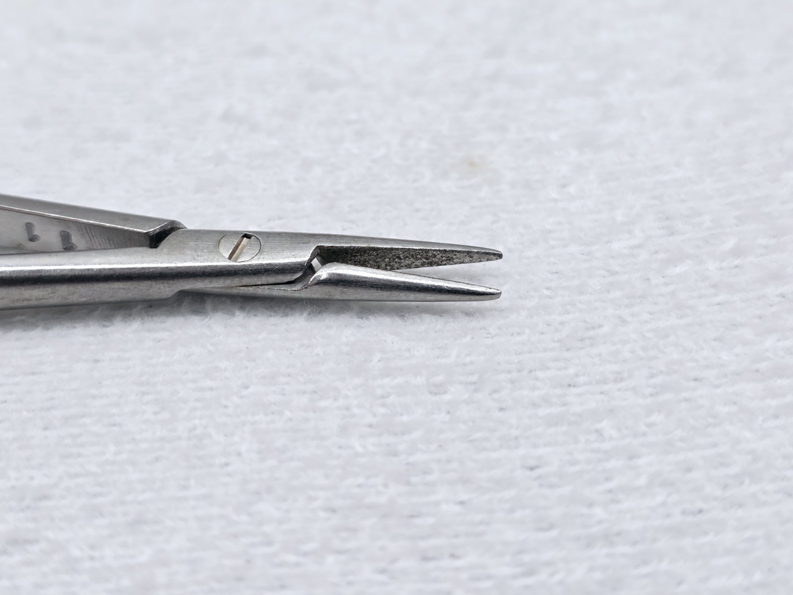 Scanlan 6006-70 Castroviejo Diamond Dust Jacobs Micro Surg. 6.75″ Needle Holder