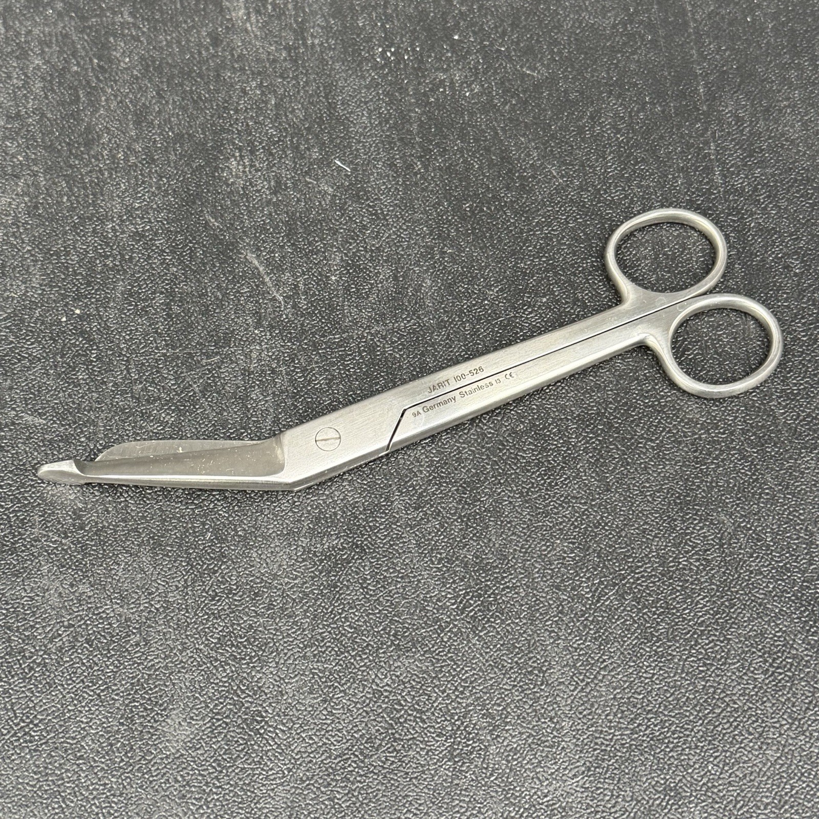 JARIT 100-526 Lister Bandage Round Ring Handles Curved Up Scissors 7.25″ (Used)
